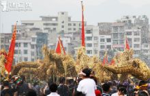 德江县举办水龙狂欢节