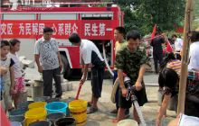 德江消防为共和乡深溪村送水15吨