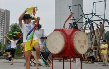 苗乡“鼓”舞八人秋