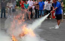 铜仁消防进驾校 御火知识入脑入心