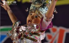 印江土家族苗族女儿舞动快乐人生