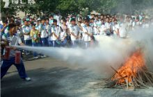 德江一中千余师生体验消防