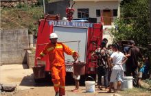 80余户村民用水急 思南消防送水解围