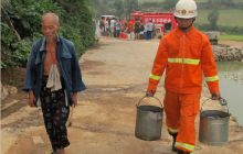 铜仁消防：旱情一日不除  送水一日不止