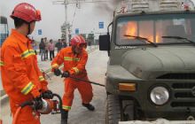 德江消防到驾校组织开展安全消防演练