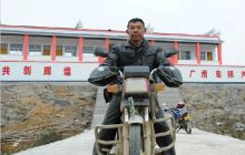 石阡：一位村支书和一所学校