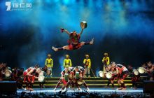 游多彩贵州山水，品桃源舞蹈盛宴