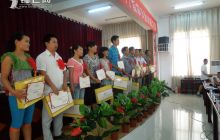 德江县荆角乡组织召开庆祝第二十八个教师节暨教师表彰大会